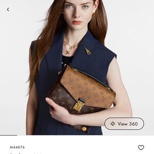 LV Pochette Métis Reverse Monogram canvas